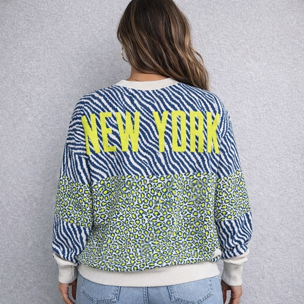 NWT Spirit Jersey Animal Print New York Sweater - Picture 2 of 8
